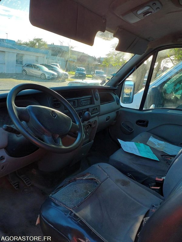 Benne RENAULT MASCOTT 2005 - 236016km - GS946JS - Mažas savivartis: foto 3 Benne RENAULT MASCOTT 2005 - 236016km - GS946JS - Mažas savivartis: foto 3