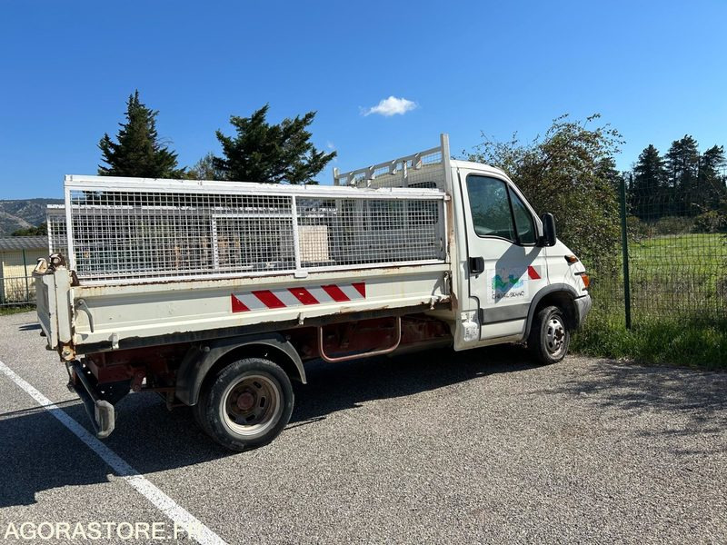 CAMION BENNE IVECO DAILY - Krovininis mikroautobusas: foto 1 CAMION BENNE IVECO DAILY - Krovininis mikroautobusas: foto 1