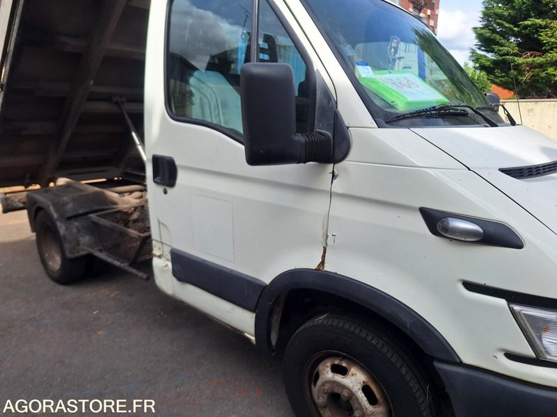 CAMION BENNE IVECO DAILY - Mažas savivartis: foto 2 CAMION BENNE IVECO DAILY - Mažas savivartis: foto 2