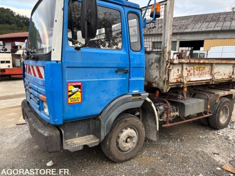 CAMION BENNE (TRI-BENNE) RENAULT S120 MIDLINER 1991 221000 KM - Savivartis sunkvežimis: foto 2 CAMION BENNE (TRI-BENNE) RENAULT S120 MIDLINER 1991 221000 KM - Savivartis sunkvežimis: foto 2