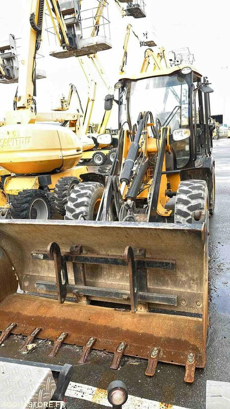 CHARGEUR JCB 406T4 - 2018 / 2053H (KUB850010568) - Krautuvas: foto 1 CHARGEUR JCB 406T4 - 2018 / 2053H (KUB850010568) - Krautuvas: foto 1