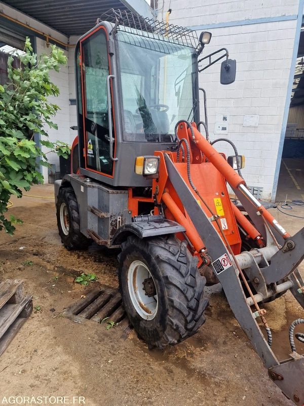 CHARGEUSE SUR PNEUS EVERUN ER08 EASY DIESEL 24CV - 2017 - 580 heures - Krautuvas: foto 2 CHARGEUSE SUR PNEUS EVERUN ER08 EASY DIESEL 24CV - 2017 - 580 heures - Krautuvas: foto 2