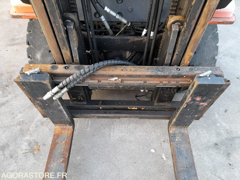 CHARIOT ELEVATEUR TOYOTA 627FDF25 - 2000 - Dyzelinis krautuvas: foto 5 CHARIOT ELEVATEUR TOYOTA 627FDF25 - 2000 - Dyzelinis krautuvas: foto 5