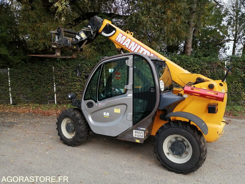 CHARIOT TELESCOPIQUE FIXE - MANITOU - 2.5 T - 2014 / 3910 HEURES - Teleskopinis krautuvas: foto 1 CHARIOT TELESCOPIQUE FIXE - MANITOU - 2.5 T - 2014 / 3910 HEURES - Teleskopinis krautuvas: foto 1