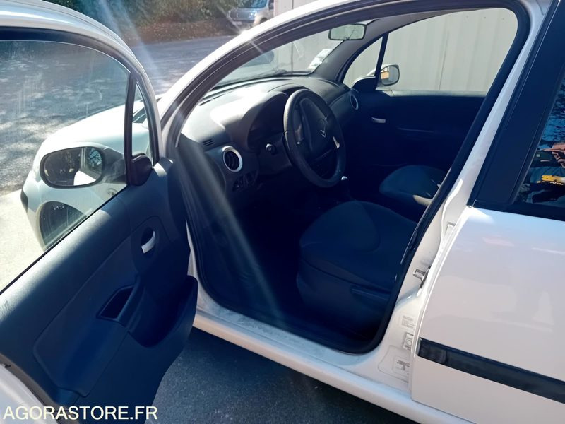 CITROEN C3 1.4HDI CLUB - Lengvasis automobilis: foto 4 CITROEN C3 1.4HDI CLUB - Lengvasis automobilis: foto 4