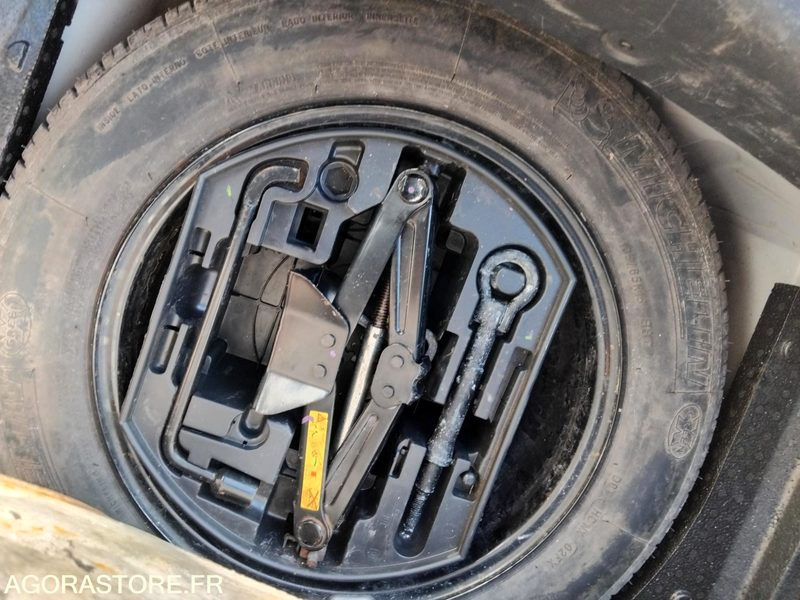 CITROEN C3 II 1.6 HDi 92 cv _ CX-918-XR - Lengvasis automobilis: foto 5 CITROEN C3 II 1.6 HDi 92 cv _ CX-918-XR - Lengvasis automobilis: foto 5