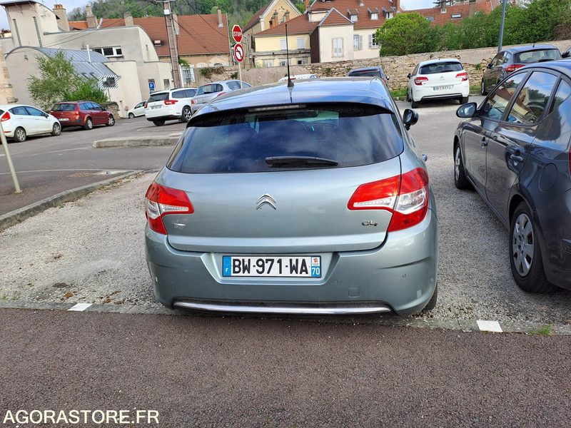 CITROEN C4 GRISE - Lengvasis automobilis: foto 3 CITROEN C4 GRISE - Lengvasis automobilis: foto 3