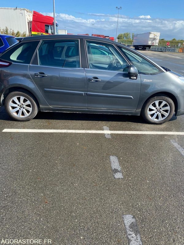 CITROEN PICASSO // CT-011-LS // 2013 - 215 102 KM - Lengvasis automobilis: foto 4 CITROEN PICASSO // CT-011-LS // 2013 - 215 102 KM - Lengvasis automobilis: foto 4
