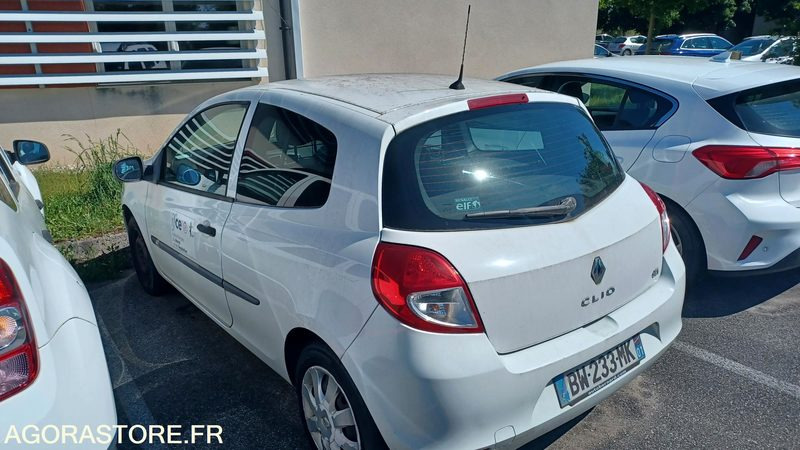 CLIO SOCIETE AIR DIESEL BW-233-MK - 2011 - 170 000KM - Lengvasis automobilis: foto 4 CLIO SOCIETE AIR DIESEL BW-233-MK - 2011 - 170 000KM - Lengvasis automobilis: foto 4