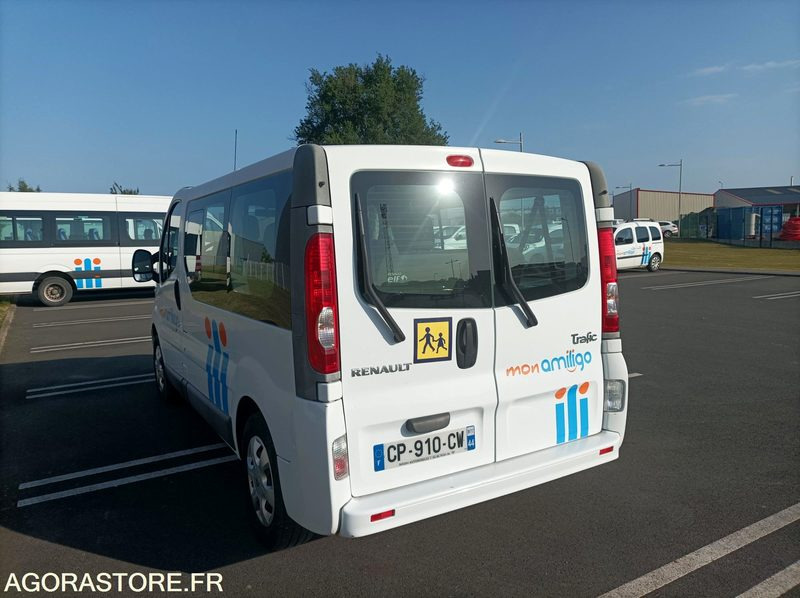 CP-910-CW - Roulant - RENAULT TRAFIC - VP - 9 Places - 308 000 Kms - Mikroautobusas, Keleivinis furgonas: foto 4 CP-910-CW - Roulant - RENAULT TRAFIC - VP - 9 Places - 308 000 Kms - Mikroautobusas, Keleivinis furgonas: foto 4