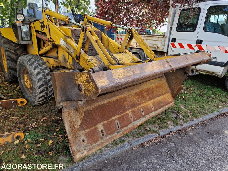Chargeuse JCB 3X - 1989 - 7068 - Krautuvas: foto 4 Chargeuse JCB 3X - 1989 - 7068 - Krautuvas: foto 4