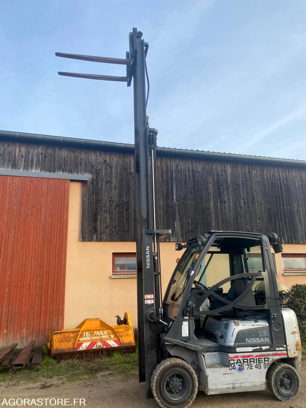 Chariot élévateur GAZ NISSAN 1.8T - Dujinis krautuvas: foto 3 Chariot élévateur GAZ NISSAN 1.8T - Dujinis krautuvas: foto 3