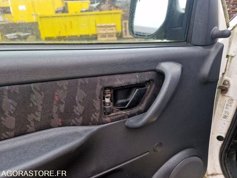 Citroën Berlingo - 124TF53 - Lengvasis automobilis: foto 5 Citroën Berlingo - 124TF53 - Lengvasis automobilis: foto 5