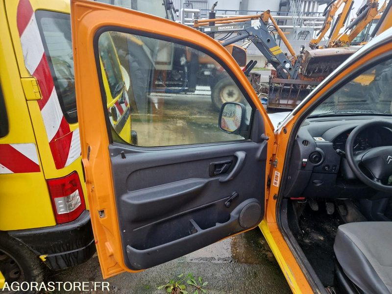Citroën Berlingo - BS366GB - Lengvasis automobilis: foto 5 Citroën Berlingo - BS366GB - Lengvasis automobilis: foto 5