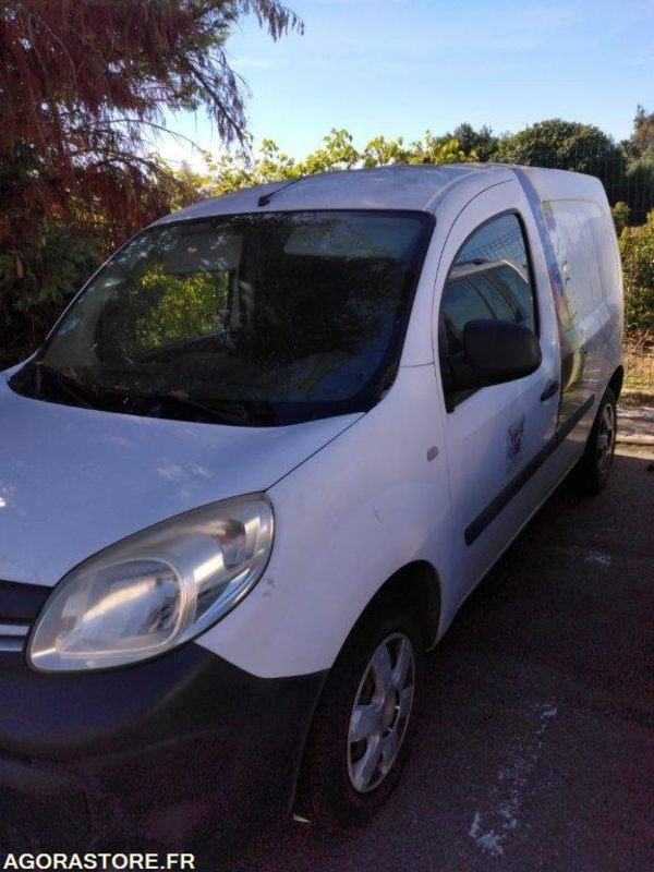 DJ-673-CJ RENAULT KANGOO 201522 kms 2014 - Mažas furgonas: foto 2 DJ-673-CJ RENAULT KANGOO 201522 kms 2014 - Mažas furgonas: foto 2