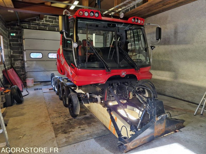 Dameuse Kässbohrer Pisten Bully PB600 - Sniego valymo mašina: foto 1 Dameuse Kässbohrer Pisten Bully PB600 - Sniego valymo mašina: foto 1