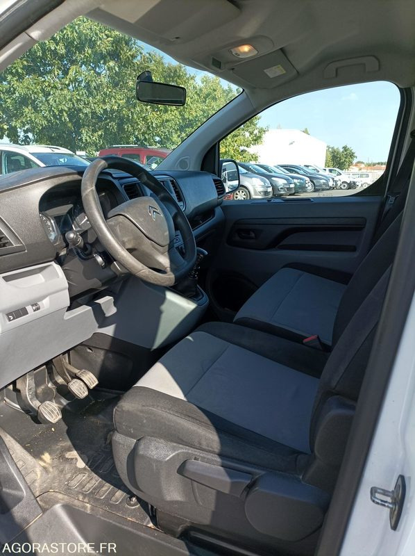 EZ-681-TM - Roulant - CITROEN JUMPY SPACE TOURER - 9 Places - 225 045 Kms - Mikroautobusas, Keleivinis furgonas: foto 5 EZ-681-TM - Roulant - CITROEN JUMPY SPACE TOURER - 9 Places - 225 045 Kms - Mikroautobusas, Keleivinis furgonas: foto 5