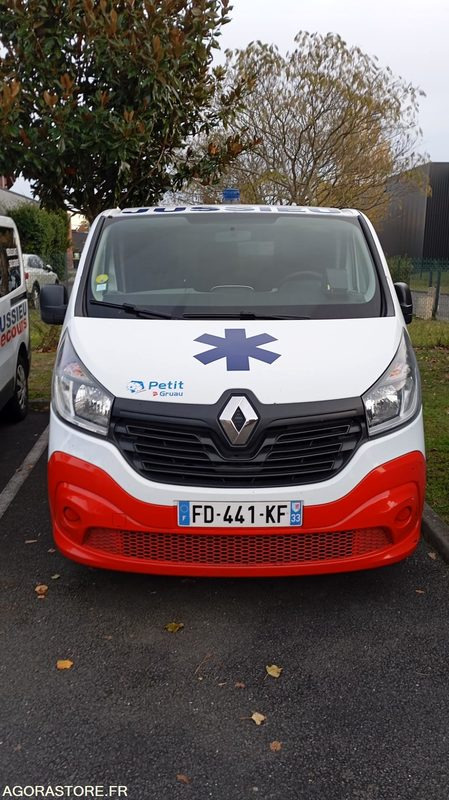 FD-441-KF - "PP"- Non Roulant - RENAULT TRAFIC - VASP - 318 629 Kms - Greitosios pagalbos automobilis: foto 4 FD-441-KF - "PP"- Non Roulant - RENAULT TRAFIC - VASP - 318 629 Kms - Greitosios pagalbos automobilis: foto 4