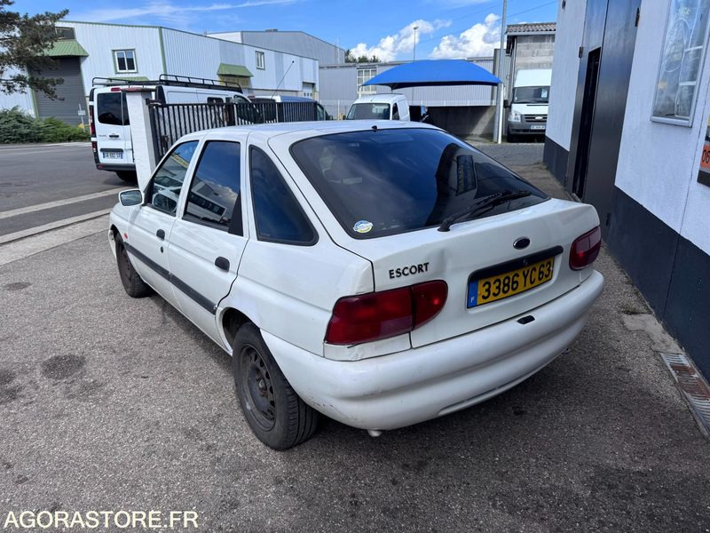FORD ESCORT 1.4I 73CH - 1998 - 202907KMS - Lengvasis automobilis: foto 5 FORD ESCORT 1.4I 73CH - 1998 - 202907KMS - Lengvasis automobilis: foto 5