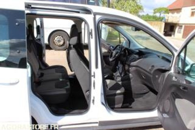 FORD TOURNEO - 2017 - 178 348 KMS - EP426FZ - Mažas furgonas: foto 5 FORD TOURNEO - 2017 - 178 348 KMS - EP426FZ - Mažas furgonas: foto 5