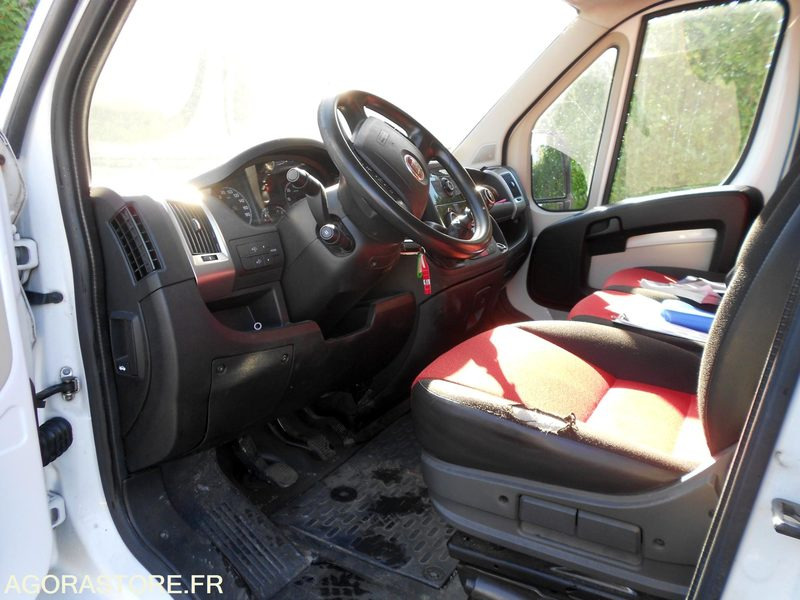 FOURGON FIAT DUCATO - Krovininis mikroautobusas: foto 4 FOURGON FIAT DUCATO - Krovininis mikroautobusas: foto 4