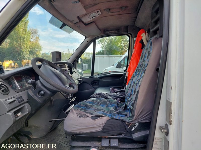 FOURGON IVECO AVEC GROUPE HP 371482 KMS / BC273MB (VENTE EXPORT UNIQUEMENT) - Krovininis mikroautobusas: foto 3 FOURGON IVECO AVEC GROUPE HP 371482 KMS / BC273MB (VENTE EXPORT UNIQUEMENT) - Krovininis mikroautobusas: foto 3