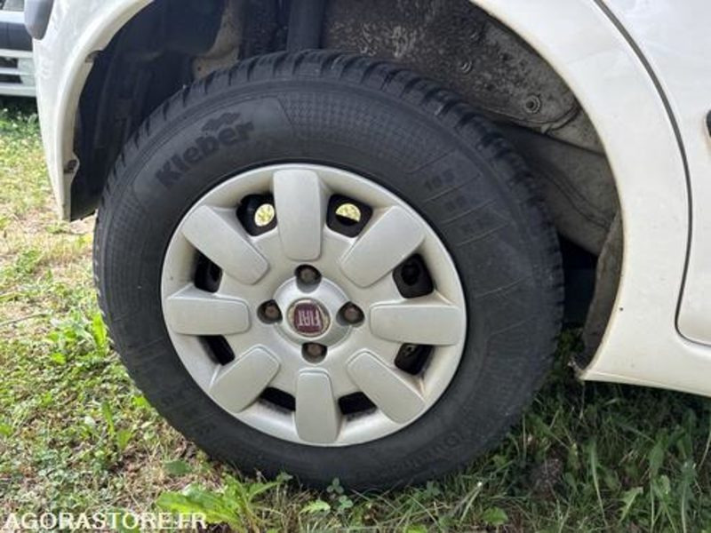Lengvasis automobilis Fiat Panda - BW343WX: foto 8