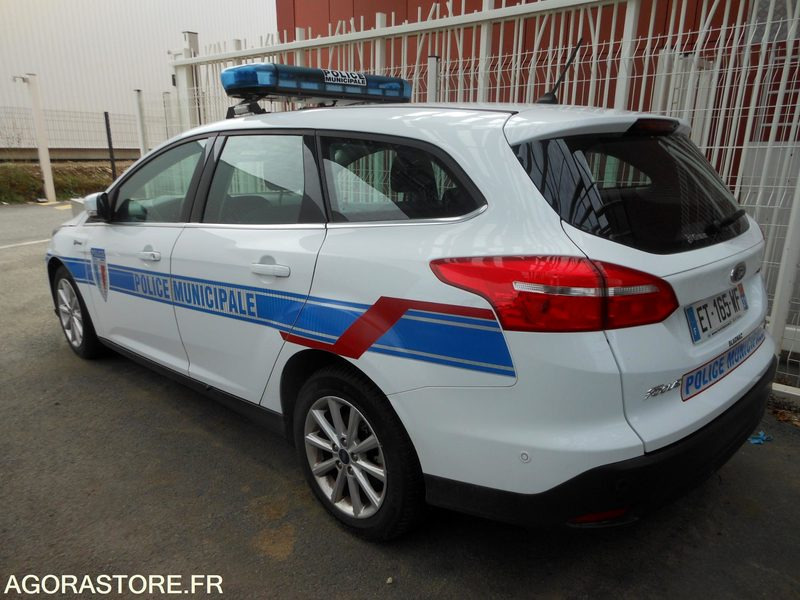 Ford Focus SW police municipale de 2018 moteur cassé - Universalas: foto 5 Ford Focus SW police municipale de 2018 moteur cassé - Universalas: foto 5