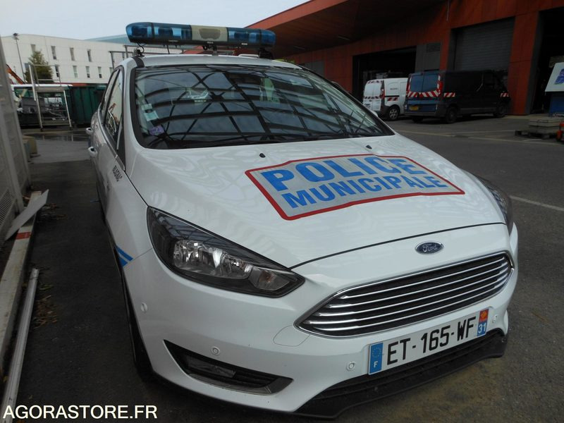 Ford Focus SW police municipale de 2018 moteur cassé - Universalas: foto 2 Ford Focus SW police municipale de 2018 moteur cassé - Universalas: foto 2