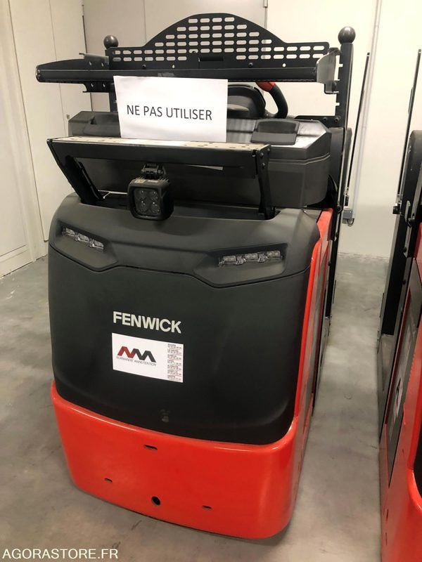 Gerbeur à plateforme élevable - Keltuvas: foto 1 Gerbeur à plateforme élevable - Keltuvas: foto 1