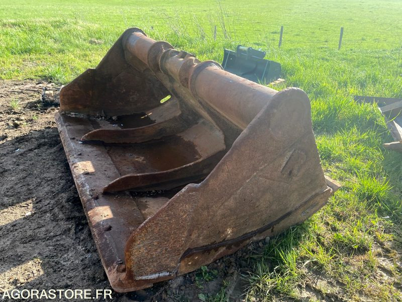 Godet curage 2200 mm MORIN M7 - Ekskavatoriaus kaušas: foto 1 Godet curage 2200 mm MORIN M7 - Ekskavatoriaus kaušas: foto 1