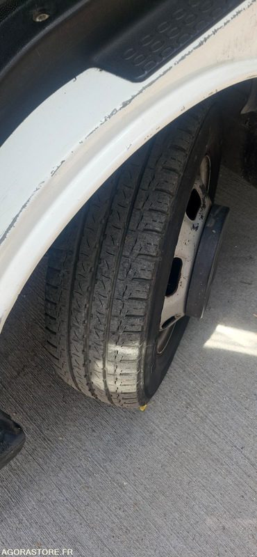 HYDROCUREUR NISSAN CABSTAR - 2008 - 105000km - AVEC TELECOMMANDE - Asenizatorius: foto 4 HYDROCUREUR NISSAN CABSTAR - 2008 - 105000km - AVEC TELECOMMANDE - Asenizatorius: foto 4