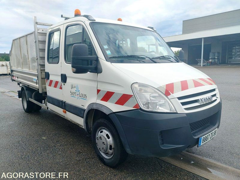 IVECO 35C12D - Krovininis mikroautobusas: foto 2 IVECO 35C12D - Krovininis mikroautobusas: foto 2
