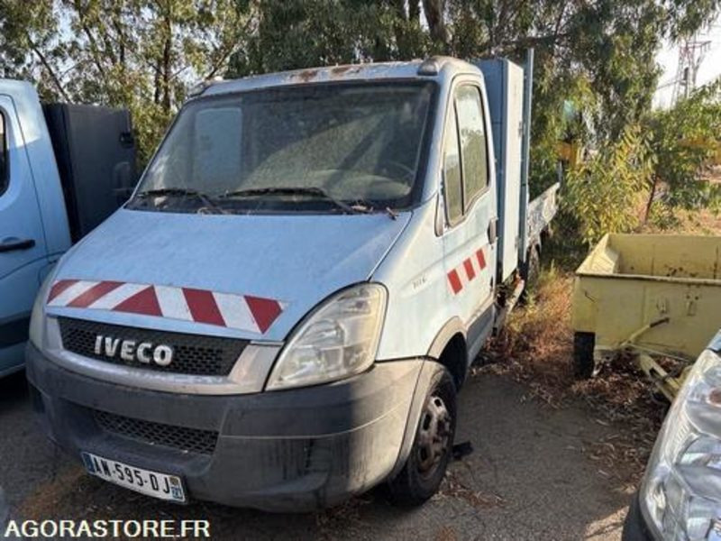 IVECO DAILY - 2010 - 156734KM - AN595DJ - Krovininis mikroautobusas: foto 3 IVECO DAILY - 2010 - 156734KM - AN595DJ - Krovininis mikroautobusas: foto 3