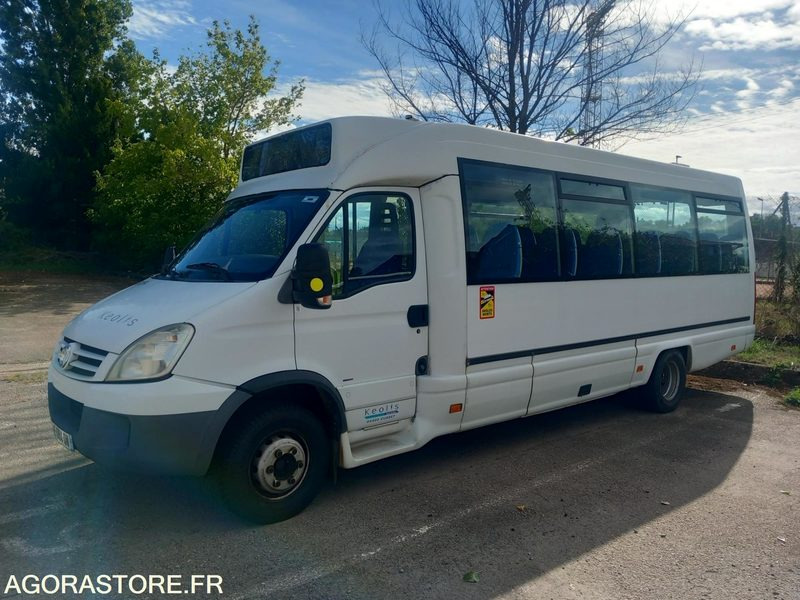 IVECO DAILY N°092054 - Mikroautobusas, Keleivinis furgonas: foto 2 IVECO DAILY N°092054 - Mikroautobusas, Keleivinis furgonas: foto 2