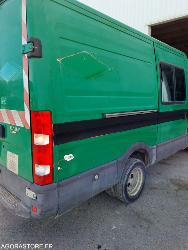 IVECO Daily 35C12 - 2008 - 168450 KM - P1507313 - Krovininis mikroautobusas: foto 3 IVECO Daily 35C12 - 2008 - 168450 KM - P1507313 - Krovininis mikroautobusas: foto 3