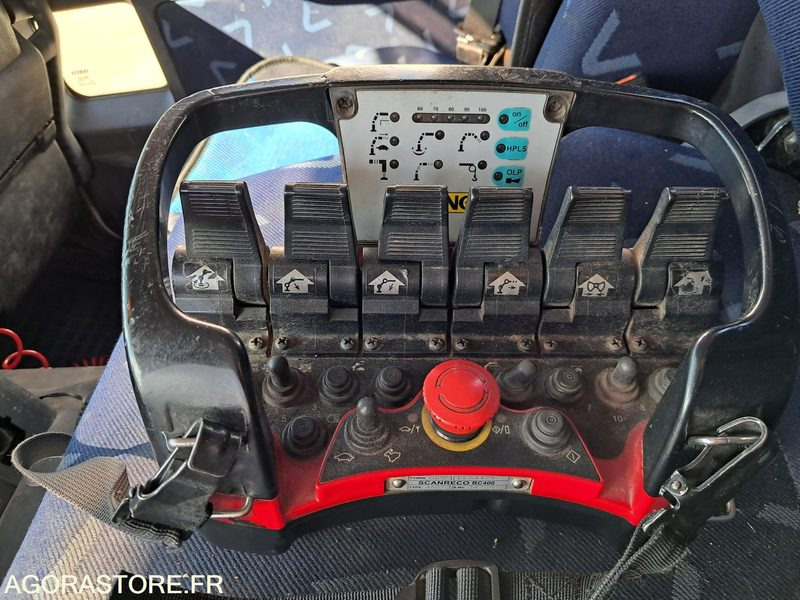 Hook-lift sunkvežimis IVECO GRUE AMPLIROLL 559000 kms 2009: foto 11 Hook-lift sunkvežimis IVECO GRUE AMPLIROLL 559000 kms 2009: foto 11