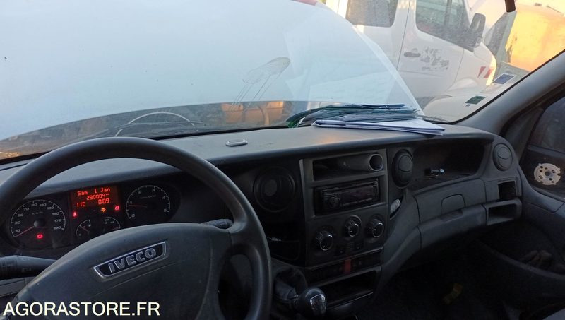 Iveco 35C13 - 2013 - 290004kms - CX-404-AK - Mažas savivartis: foto 4 Iveco 35C13 - 2013 - 290004kms - CX-404-AK - Mažas savivartis: foto 4