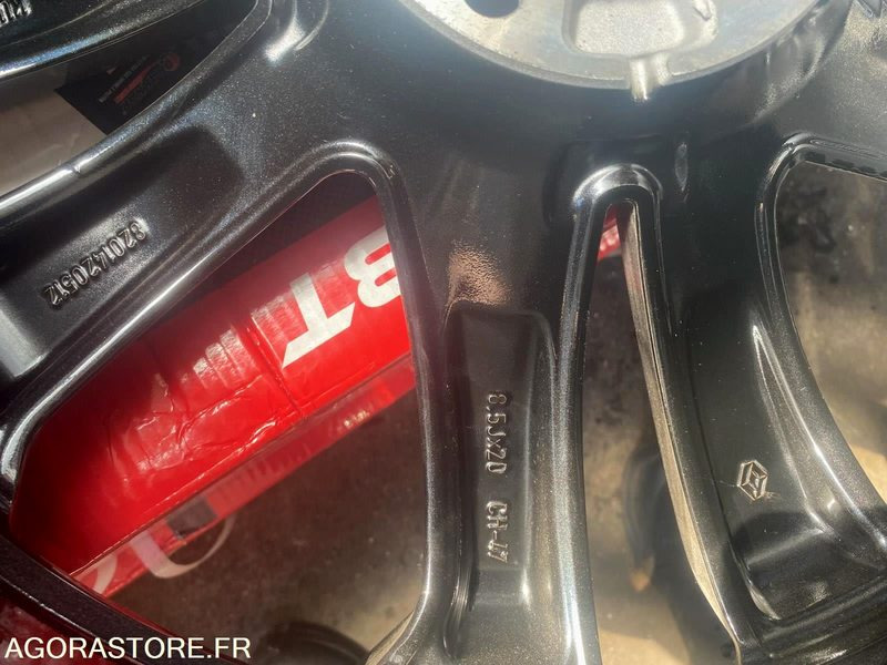 LOT DE 56 JANTES ALUMINIUM ORIGINE RENAULT ESPACE V EN 20 POUCES BI-TON - Įrankis/ Įranga: foto 2 LOT DE 56 JANTES ALUMINIUM ORIGINE RENAULT ESPACE V EN 20 POUCES BI-TON - Įrankis/ Įranga: foto 2