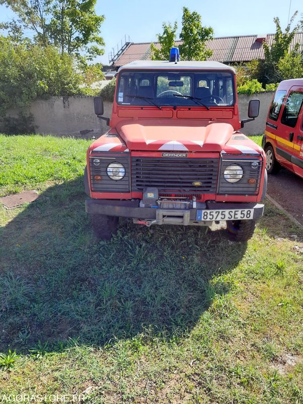 Land Rover Defender - 2005 - 120713kms - 8575SE58 - Visureigis: foto 1 Land Rover Defender - 2005 - 120713kms - 8575SE58 - Visureigis: foto 1