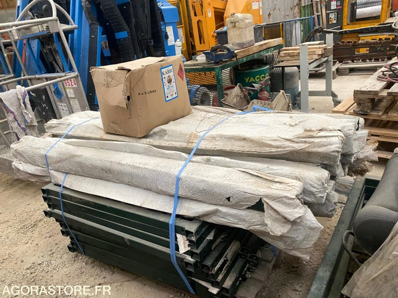 Lot de 10 portillons ACIER 100x100 Jamais mis en place - Technika sodui ir daržui: foto 1 Lot de 10 portillons ACIER 100x100 Jamais mis en place - Technika sodui ir daržui: foto 1