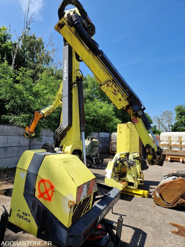 Lot de 3 debroussailleuses arrières et 1 carter de machine avant - Technika sodui ir daržui: foto 3 Lot de 3 debroussailleuses arrières et 1 carter de machine avant - Technika sodui ir daržui: foto 3