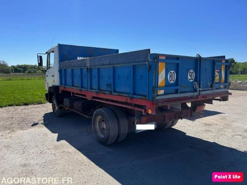 MERCEDES 809 D BENNE 7T5 - 1990 - 186 490km NOMBREUX TRAVAUX EFFECTUES/FACTURES - Mažas savivartis: foto 2 MERCEDES 809 D BENNE 7T5 - 1990 - 186 490km NOMBREUX TRAVAUX EFFECTUES/FACTURES - Mažas savivartis: foto 2