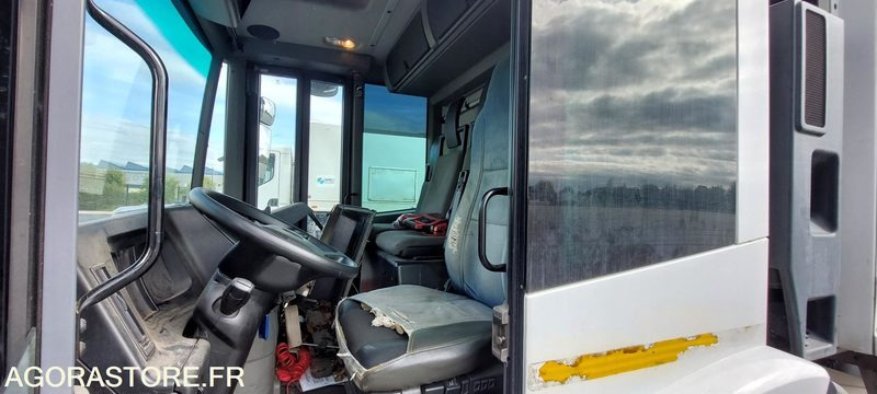 MERCEDES ECONIC - 2015 - Šiukšliavežis: foto 5 MERCEDES ECONIC - 2015 - Šiukšliavežis: foto 5