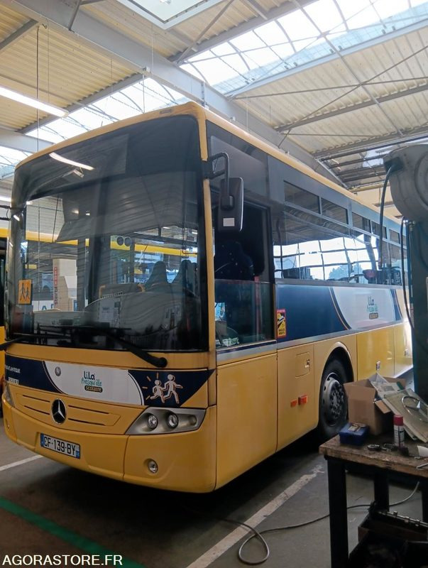 MERCEDES INTOURO N°083089 - Mokyklinis autobusas: foto 5 MERCEDES INTOURO N°083089 - Mokyklinis autobusas: foto 5