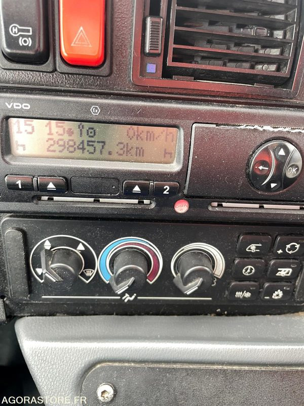 MERCEDES INTOURO N°095010 - Mokyklinis autobusas: foto 3 MERCEDES INTOURO N°095010 - Mokyklinis autobusas: foto 3