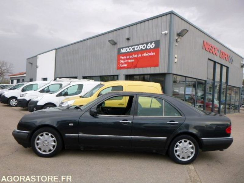 MERCEDES classe E 420 v8 W210 - 1996 - immatriculation espagnole vente pour pro - Lengvasis automobilis: foto 2 MERCEDES classe E 420 v8 W210 - 1996 - immatriculation espagnole vente pour pro - Lengvasis automobilis: foto 2