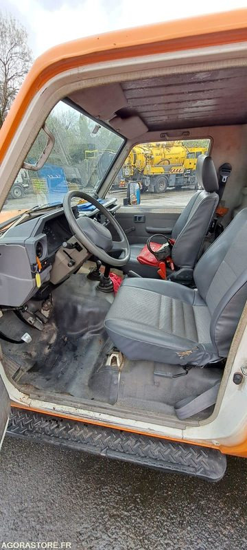 MINI COMBINE RIVARD/TOYOTA 2002 DW724WF (VENTE UNIQUEMENT EXPORT) - Visureigis: foto 3 MINI COMBINE RIVARD/TOYOTA 2002 DW724WF (VENTE UNIQUEMENT EXPORT) - Visureigis: foto 3