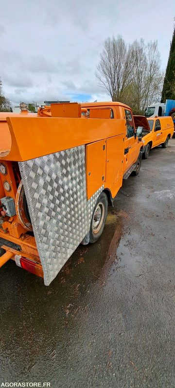 MINI COMBINE RIVARD/TOYOTA 2002 DW724WF (VENTE UNIQUEMENT EXPORT) - Visureigis: foto 4 MINI COMBINE RIVARD/TOYOTA 2002 DW724WF (VENTE UNIQUEMENT EXPORT) - Visureigis: foto 4