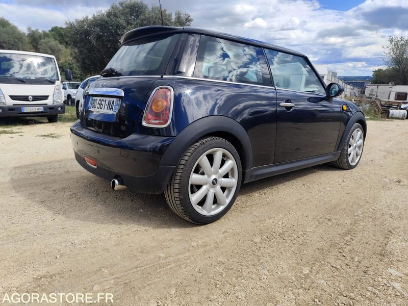MINI COOPER 1.6 120CV - 2006 - 170500KMS - Lengvasis automobilis: foto 4 MINI COOPER 1.6 120CV - 2006 - 170500KMS - Lengvasis automobilis: foto 4